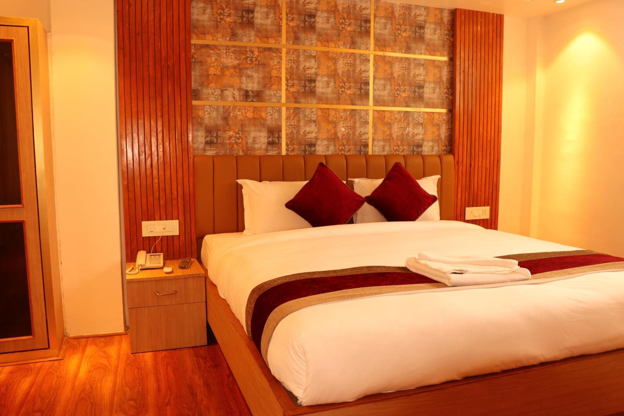 Hotel Elegant Kathmandu Inn 外观 照片